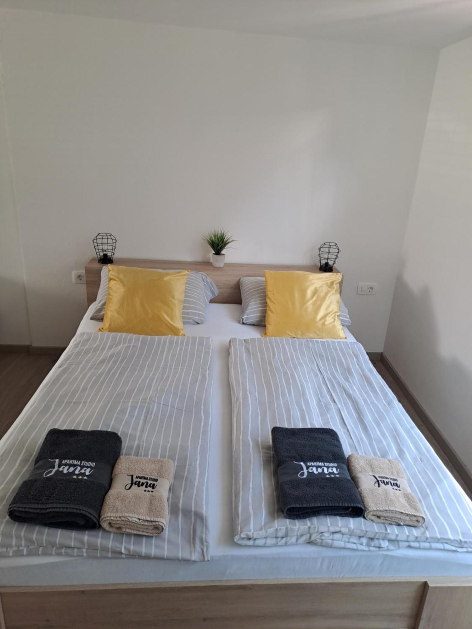 Apartma Studio Jana Kranjska Gora Bagian luar foto